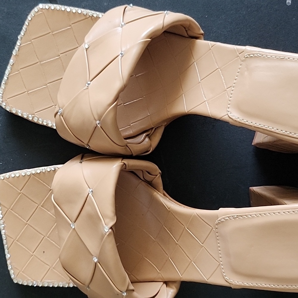 Shoes - Picture 5 of 5